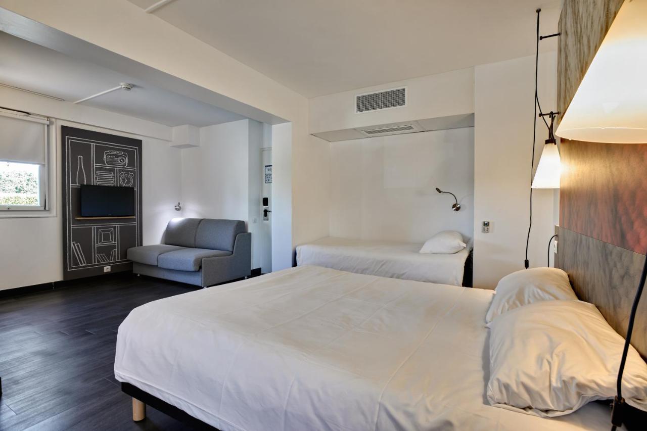 Ibis La Roche Sur Yon Vendespace Mouilleron-le-Captif ภายนอก รูปภาพ