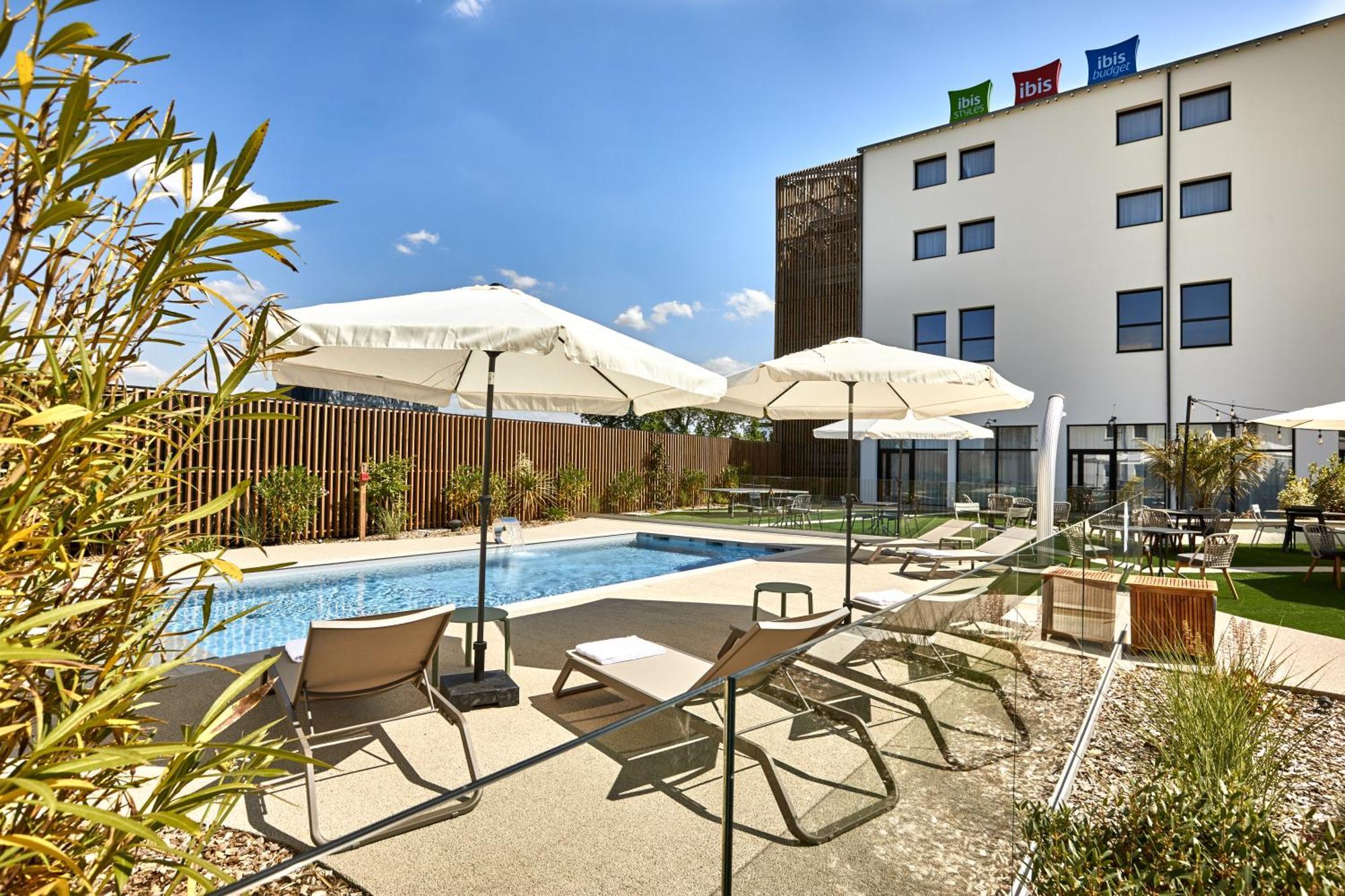 Ibis La Roche Sur Yon Vendespace Mouilleron-le-Captif ภายนอก รูปภาพ