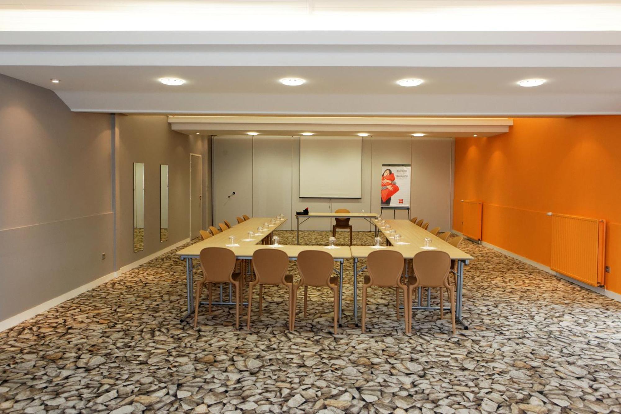Ibis La Roche Sur Yon Vendespace Mouilleron-le-Captif ภายนอก รูปภาพ